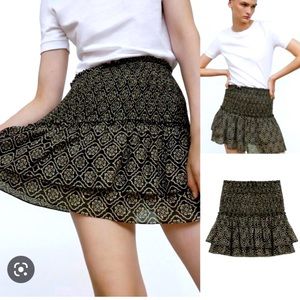 ZARA|Ruffle printed skirt black and gold
